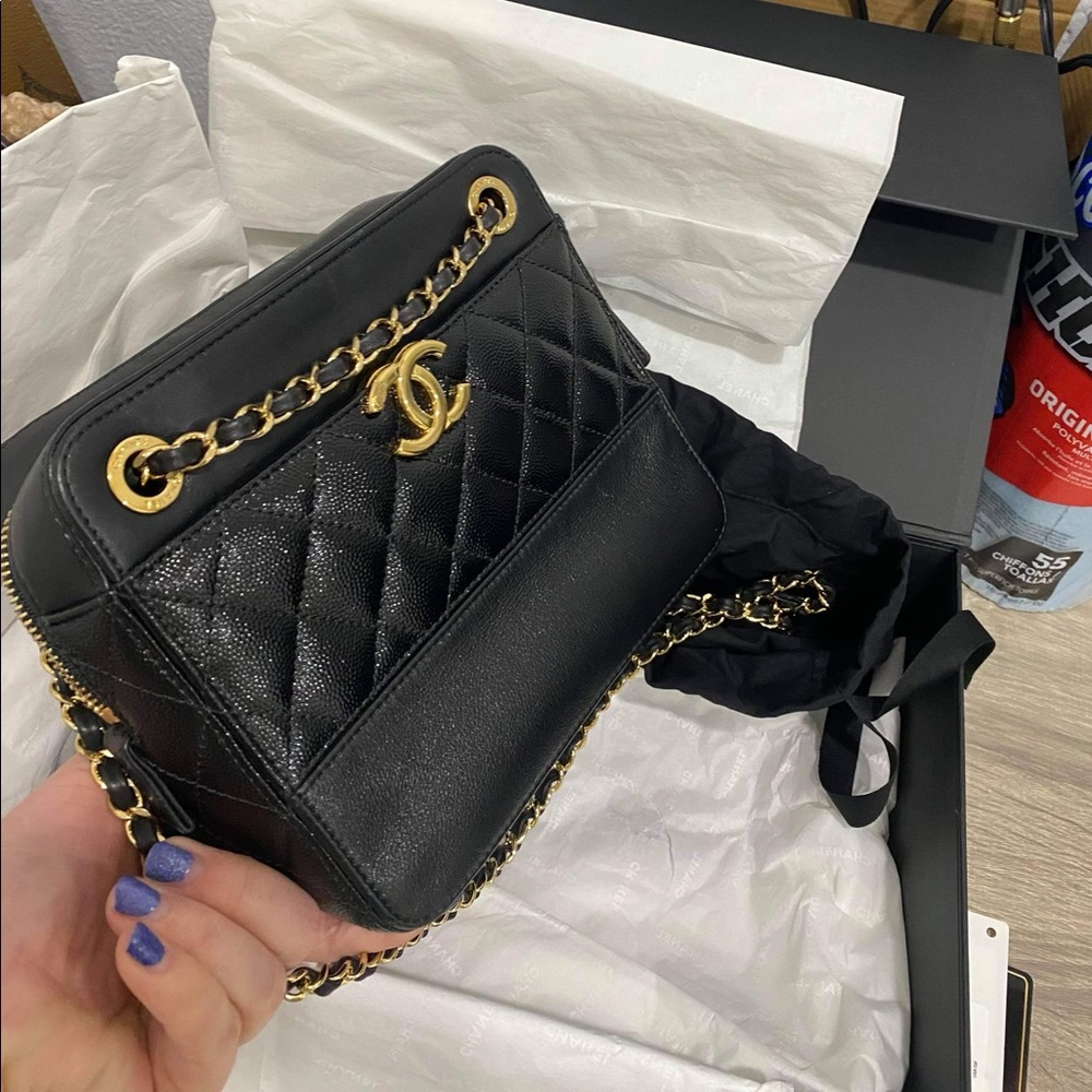 *100% authentic* Chanel bag - Picture 4 of 7